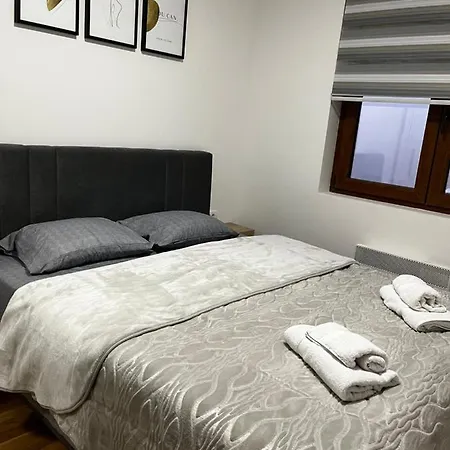 Apartament Flora Lux And